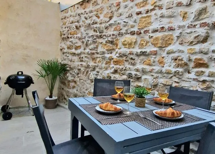 Spacieuce maison proche de Nausicaa, gare et remparts, 3 chambres, Free Parking, Netflix, Primes Video, Free Wifi, bicycle parking